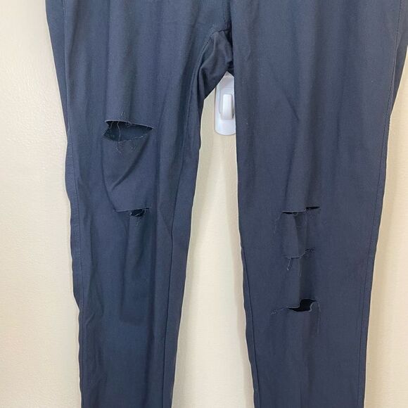 NEW!JVINI | Distressed| 2XLarge| Jegging| Cotton| Lots of stretch| Skinny leg - Picture 9 of 15